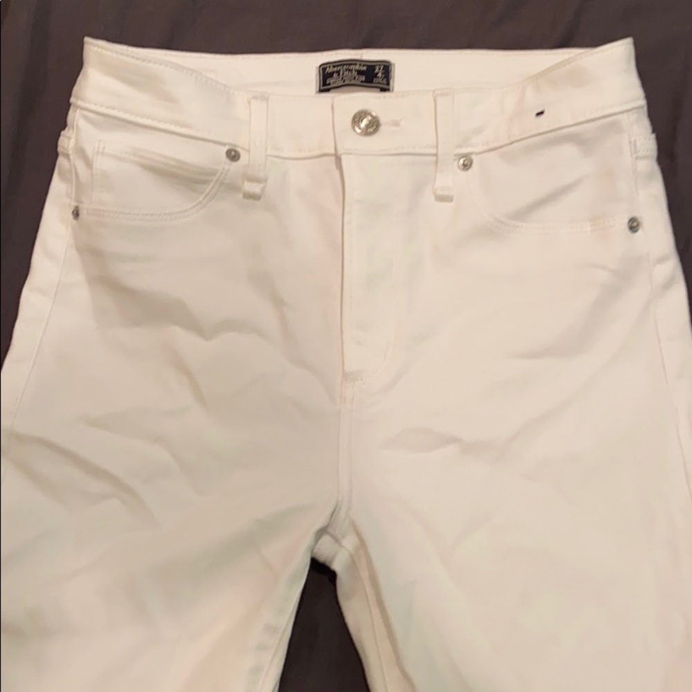 White stretchy jeans